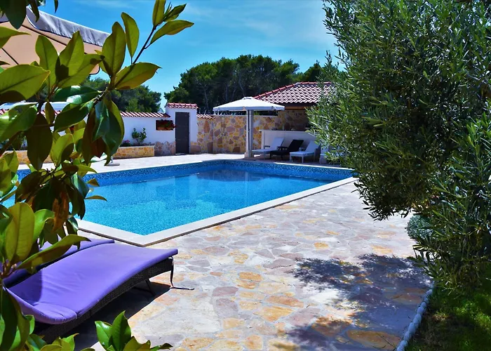 Villa Barbara Apartments